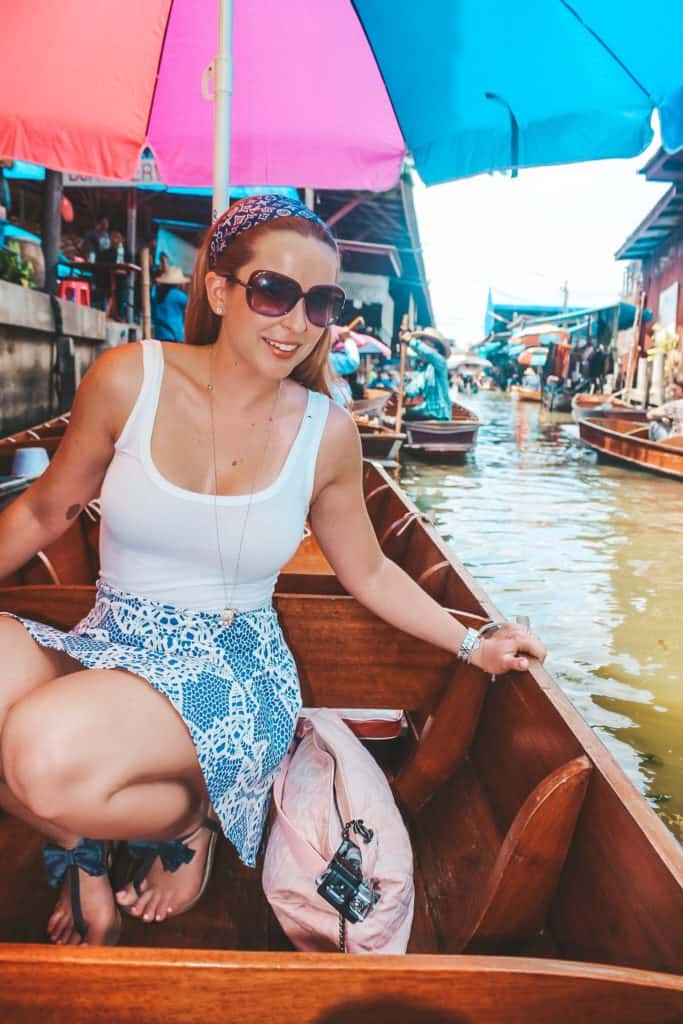 The floating market in Thailand... an entire market on the waterway and the vendors are each on their little boats. Tour of the Railway Market and Floating Market from Bangkok, Thailand. #bangkok #thailand #railwaymarket #floatingmarket 